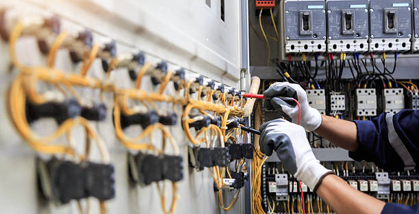 Professional Electrician technician working in Choccolocco, AL